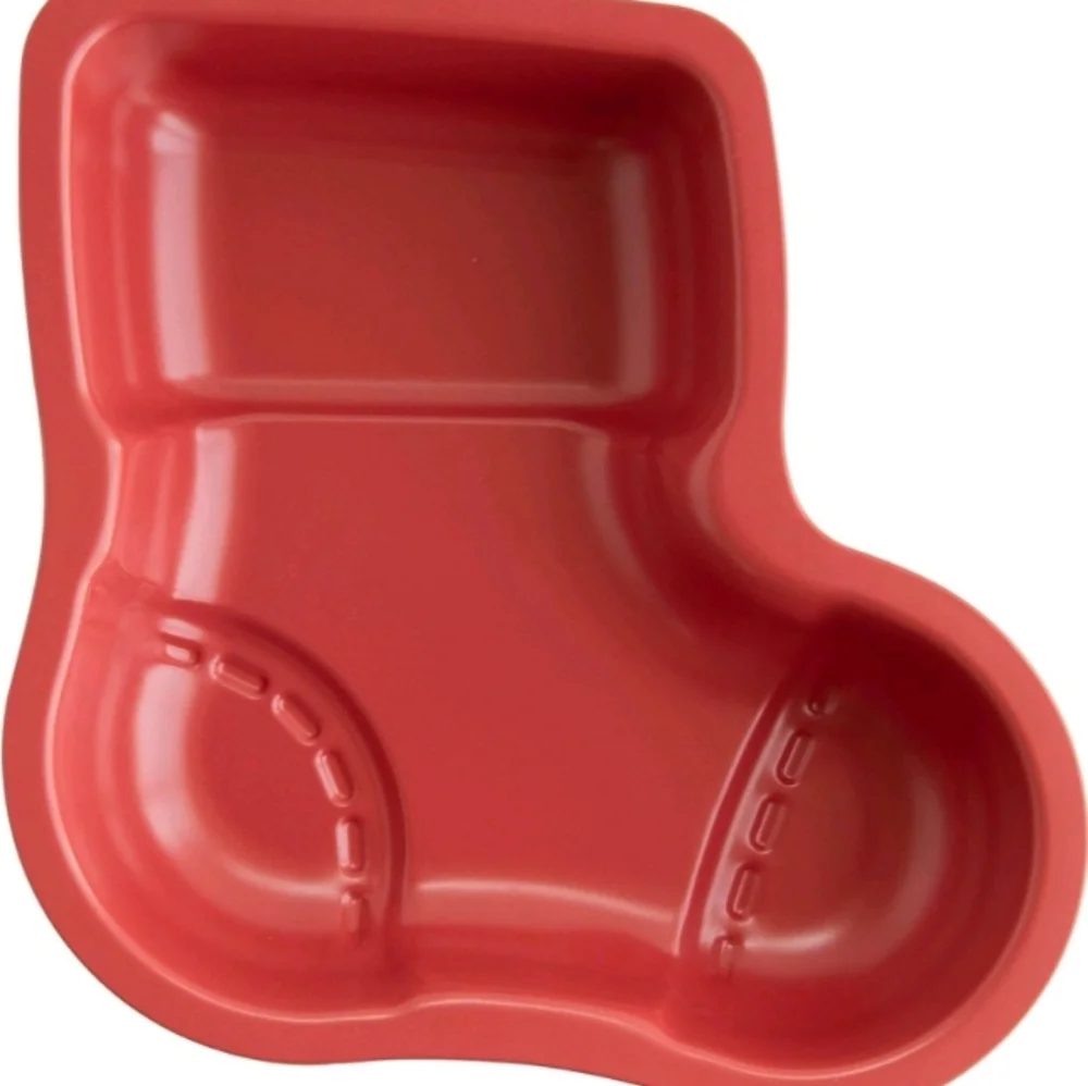 Nordic Ware stocking red baking pan